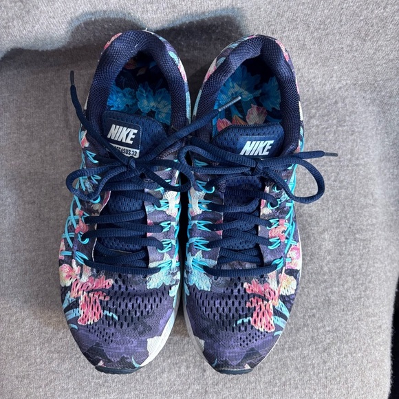 NIKE Sz 8 Zoom Pegasus 32 Floral Running Shoes Lace Up Sneakers Cushioned Soles - Picture 3 of 9